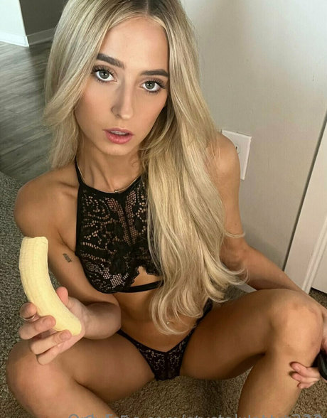 amandaclaire18 model beautiful photos