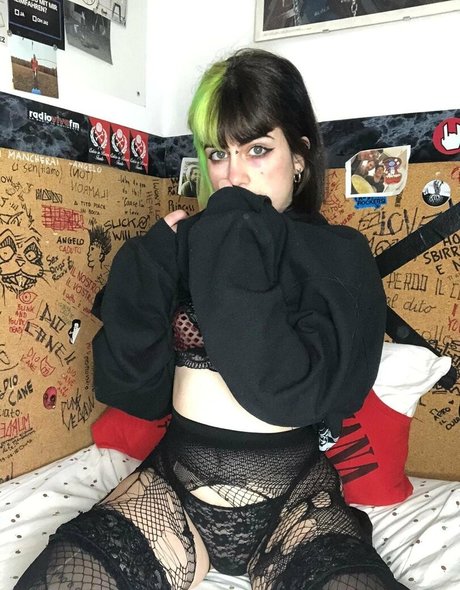 fer raglia star hot photos