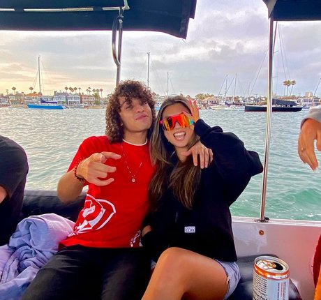 Maru Lee pornstar adult img