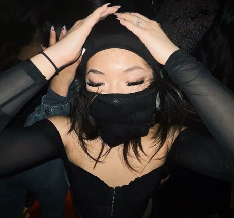 Maru Lee beautiful actress pictures