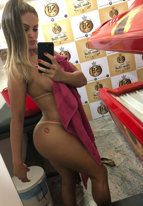 redhead ass onlyfans nice images