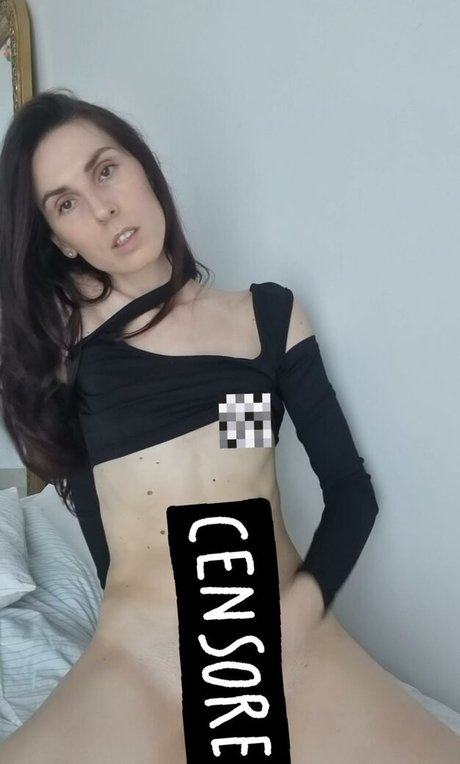 Bambi Hou perfect model gallery