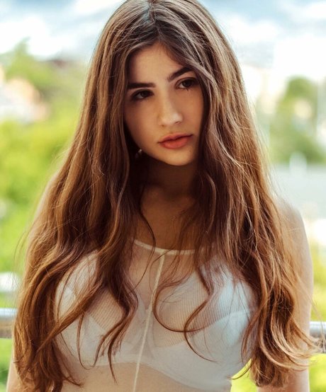 Xlovr erotic pornstar galleries