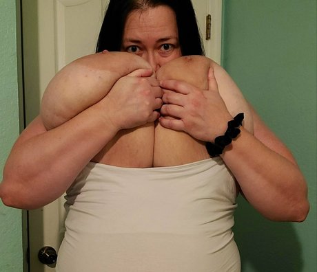 bustybigbootyjudy top actress pic