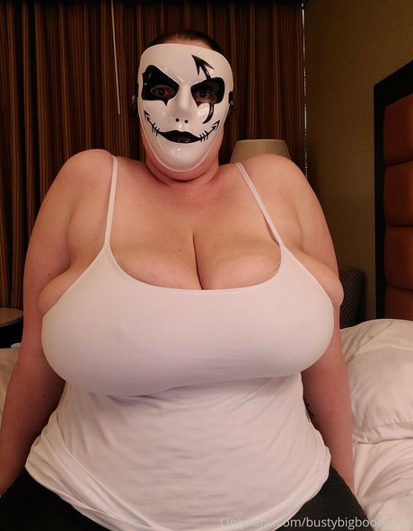 bustybigbootyjudy erotic model pic