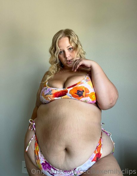 ceciliaxemilyclips Quick model image