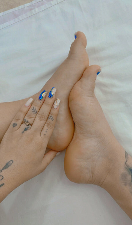 KimVelezOficial sex actress pic