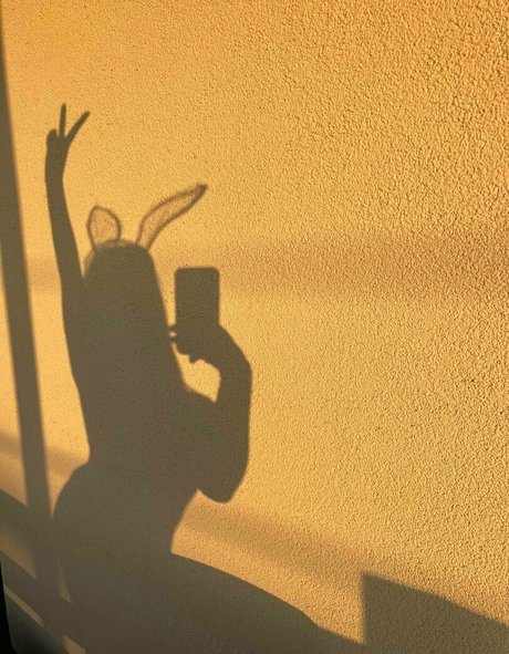 meelafree art actress image