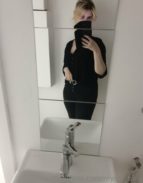 mysty binx Profile pic
