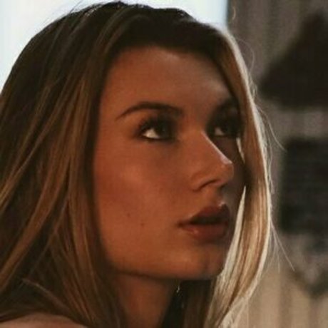 sabrina4free art model pictures