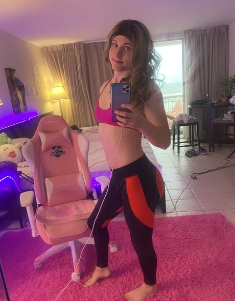 teen ladyboy onlyfans sexy naked pic