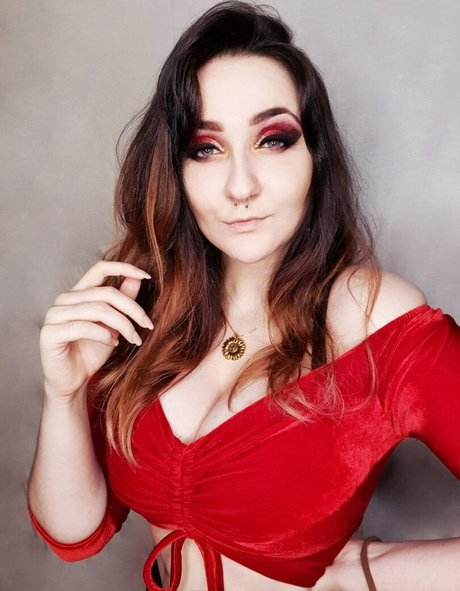 wzuia erotic actress img