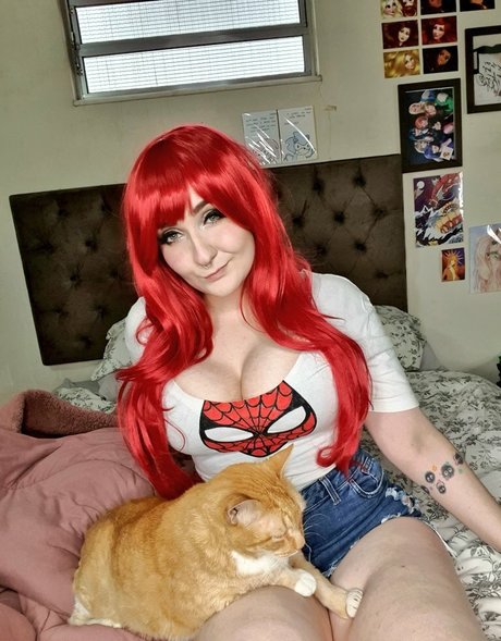 wzuia adult actress photos