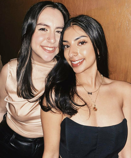 mom daughter onlyfans pornographic gallery