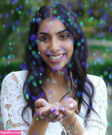 Iman Moosa star perfect pics