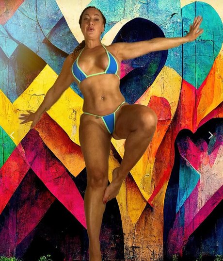 Rachel Dolezal model adult img