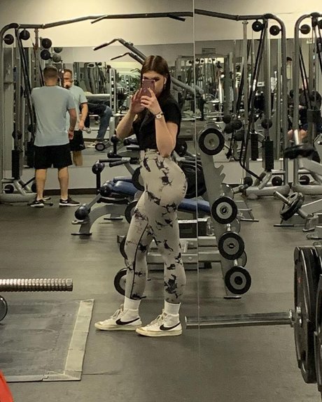 ell8ta nudes actress images