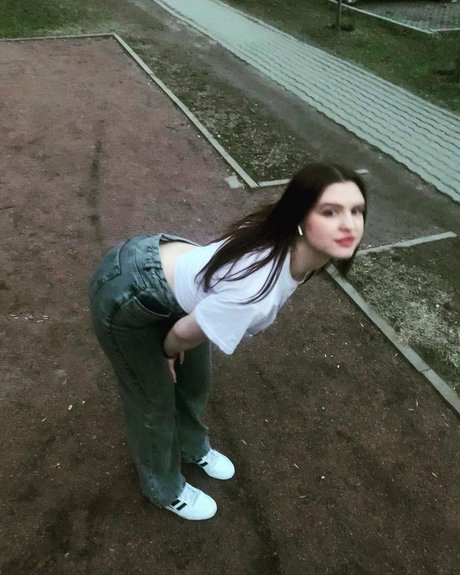 ell8ta best model img