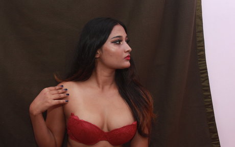 Tanyasinha Lovers sex model images