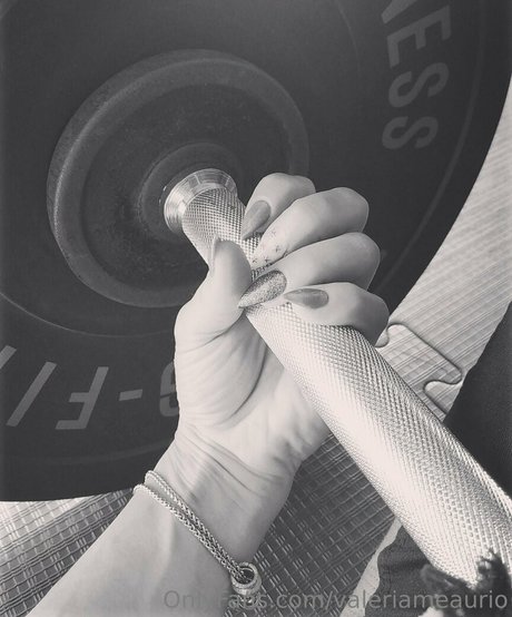 pampi cush model xxx img