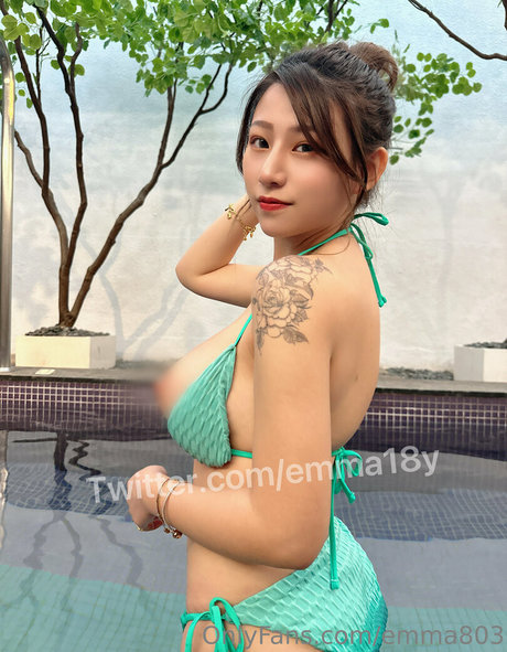 emma803 xxx model images