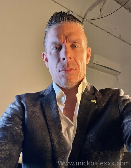 mickbluexxx exclusive model gallery