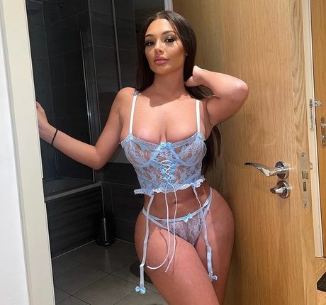 Angelsummmers hd pornstar img