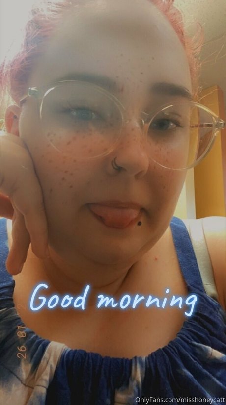 misshoneycatt sexy star galleries