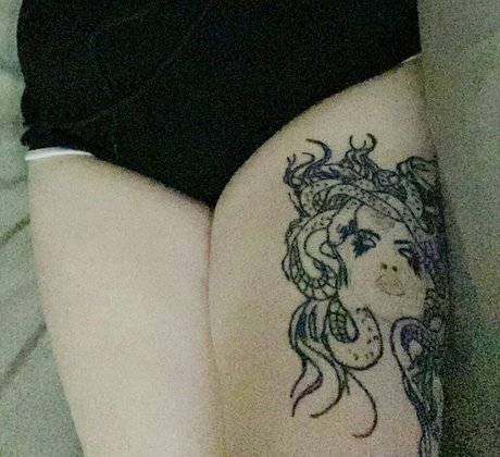 curvy girls onlyfans nude picture