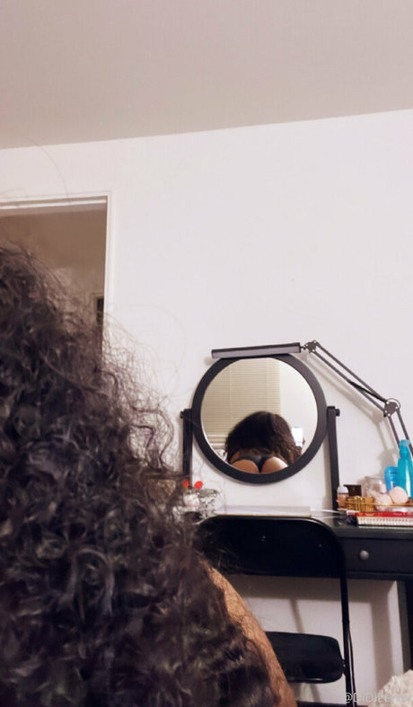 didilenox pornstar erotic img