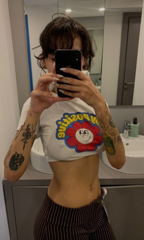 Ciciguner model porn pic