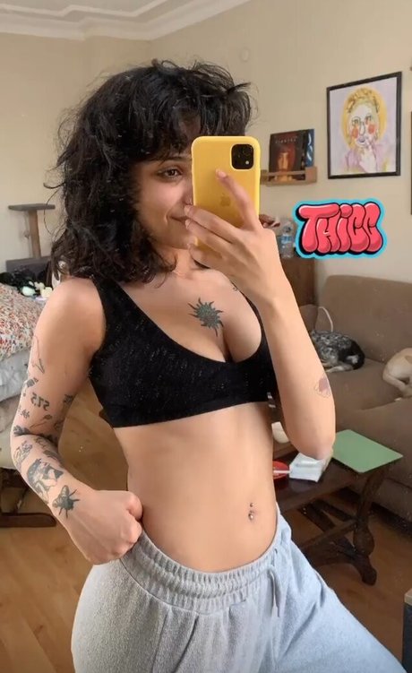 Ciciguner pretty pornstar pic