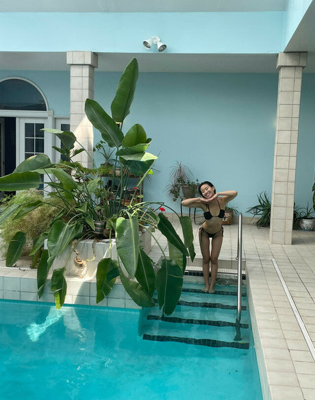 Jeannie Elise Mai pretty star archive