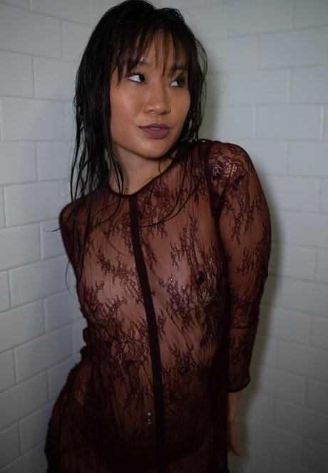 Jeannie Elise Mai xxx model photo