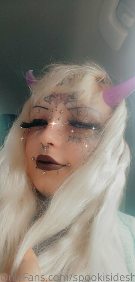 spookisideshow naked model galleries