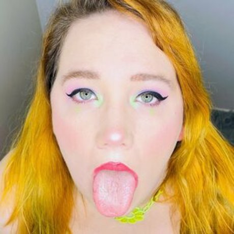 petite bbc onlyfans exclusive photos