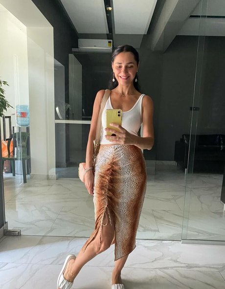 yladoyla free actress image