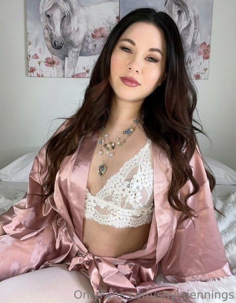 shylajennings exclusive model image