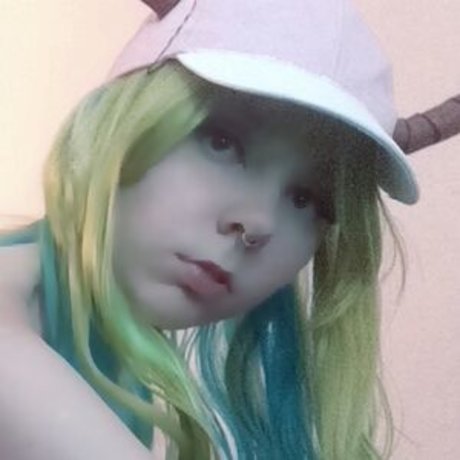 queen nevia model pretty image