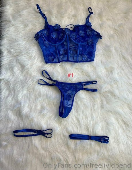 freelividbend model pretty pictures