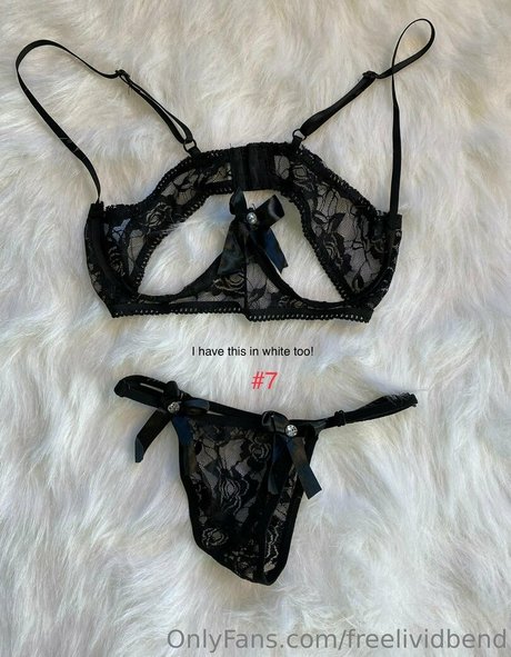 freelividbend Quick model image