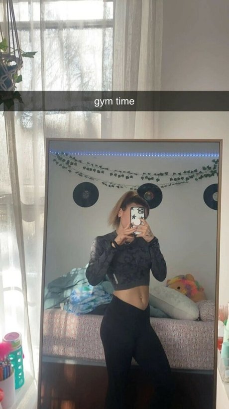 lesbian feet onlyfans free naked images