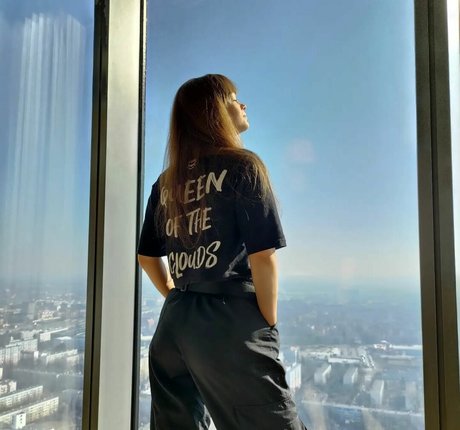 Nicole Czuj model adult gallery