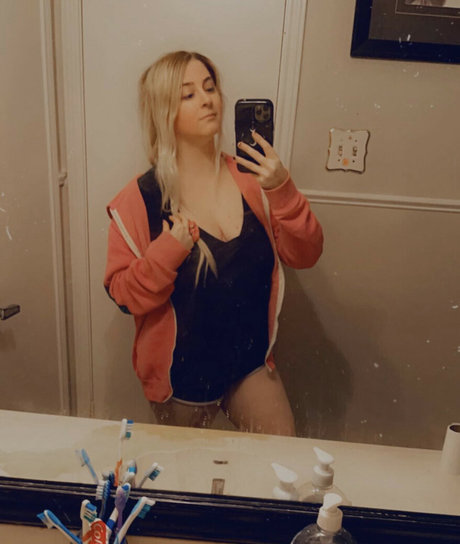 magicadenka free pornstar galleries