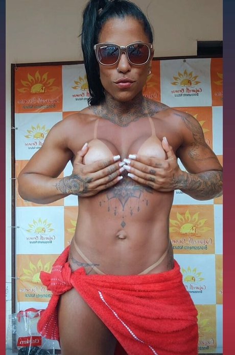 Vanessa Reis pornstar galleries