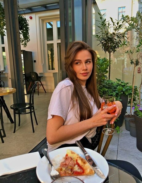 ladyshapes high quality model photo