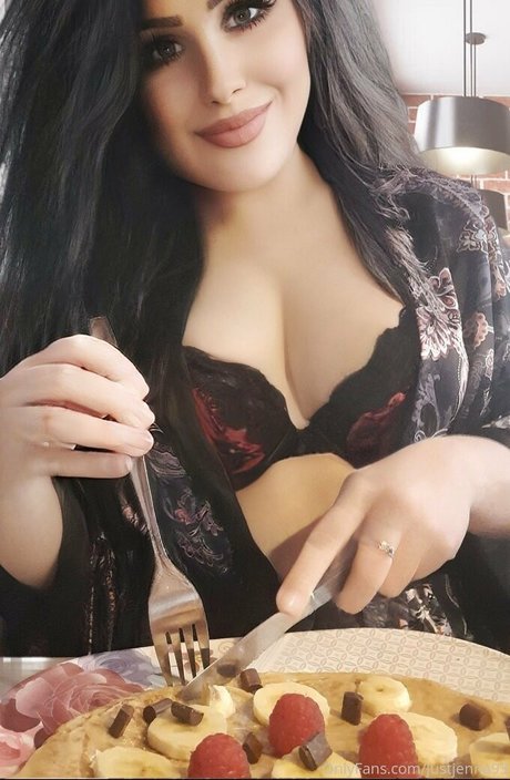 justjenna93 pornstar nude pictures