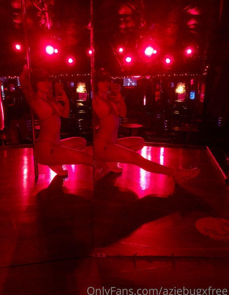 aziebugxfree model perfect photos