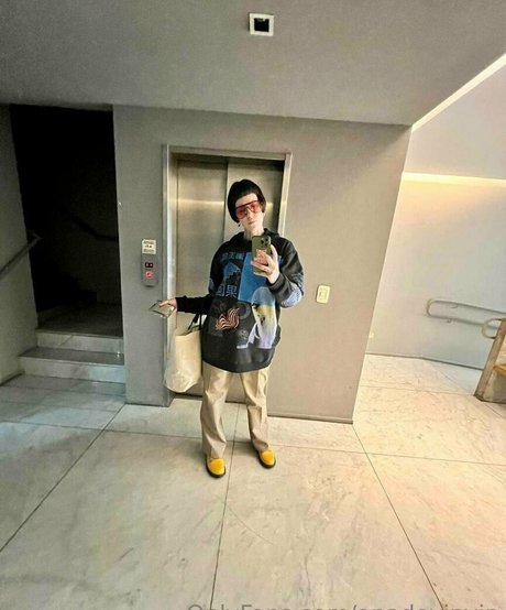 bikini nude onlyfans top photo