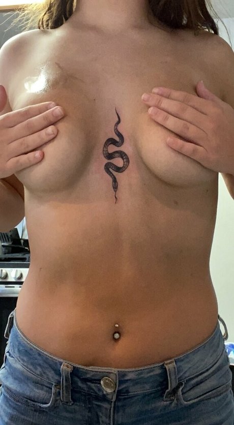 Cafe Lu Girls pornographic star galleries